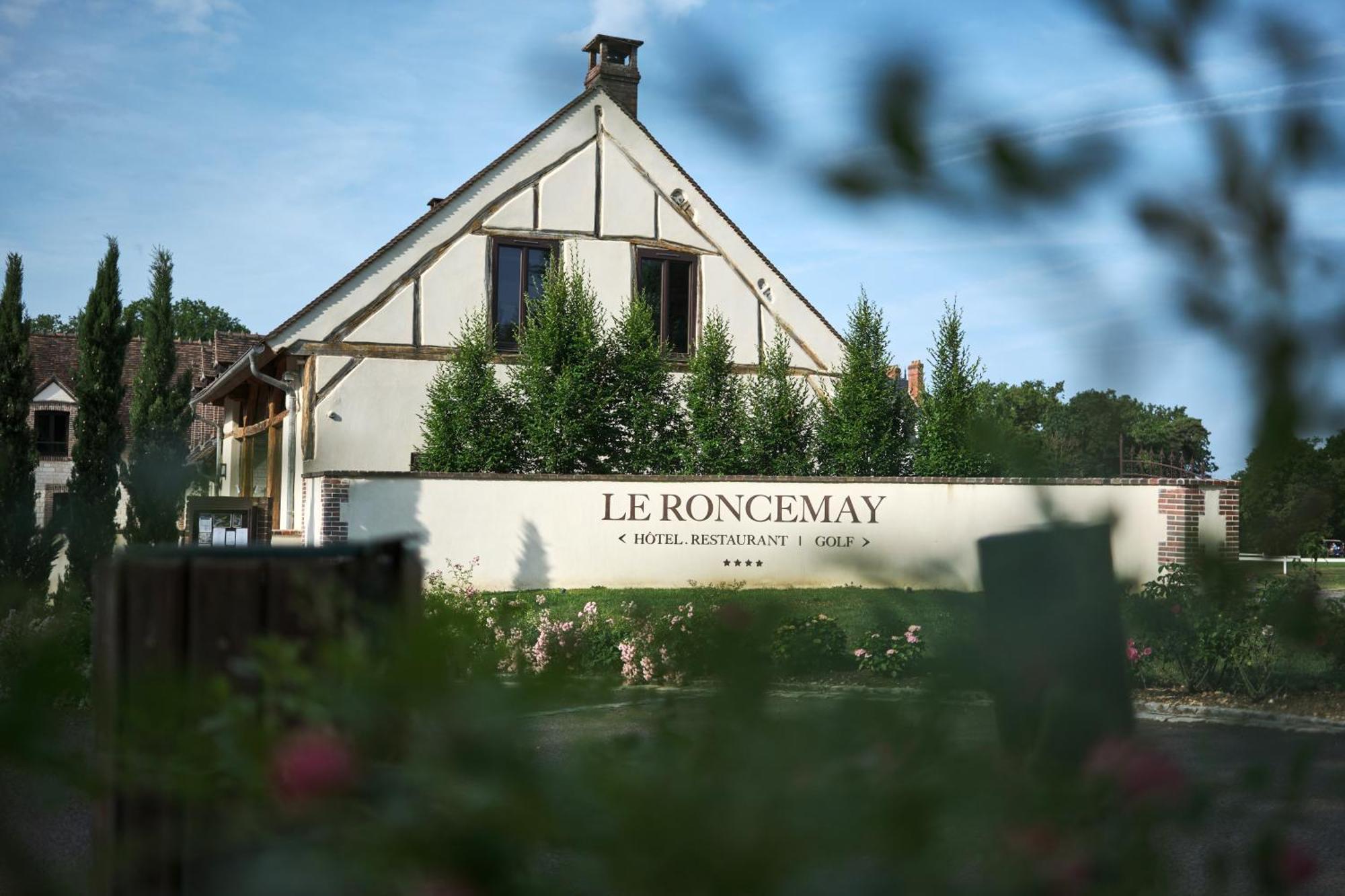 Domaine Du Roncemay - Hotel, Restaurants, Spa & Golf Aillant-sur-Tholon Exterior photo