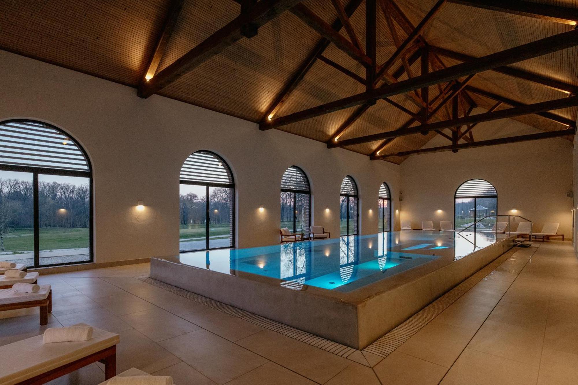 Domaine Du Roncemay - Hotel, Restaurants, Spa & Golf Aillant-sur-Tholon Exterior photo