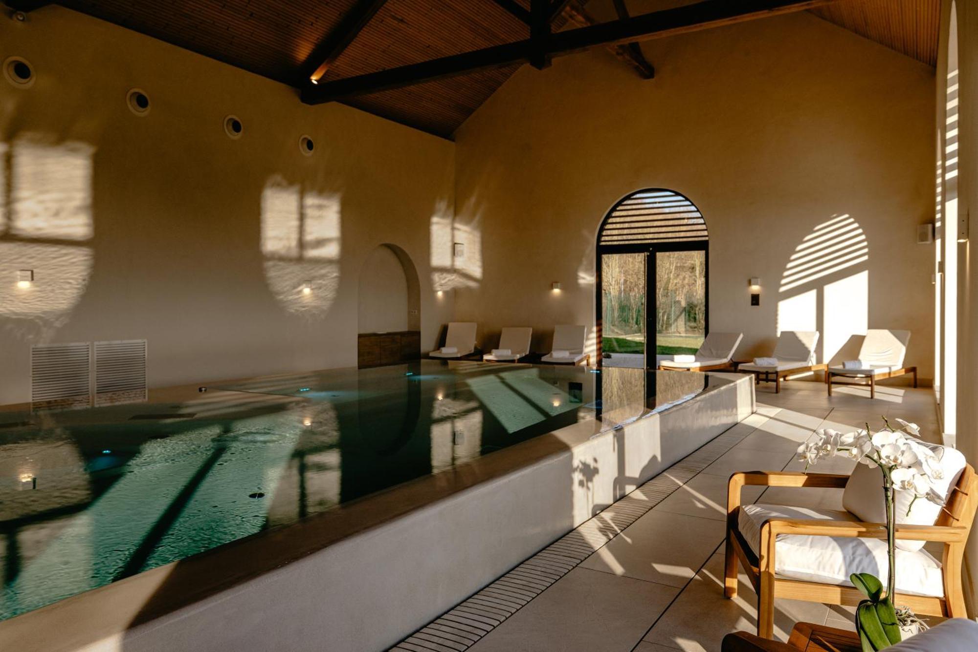 Domaine Du Roncemay - Hotel, Restaurants, Spa & Golf Aillant-sur-Tholon Exterior photo