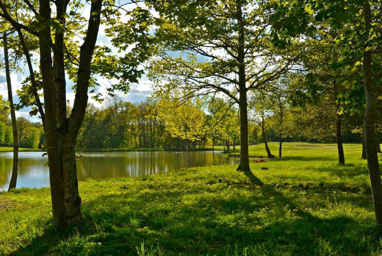 Domaine Du Roncemay - Hotel, Restaurants, Spa & Golf Aillant-sur-Tholon Exterior photo